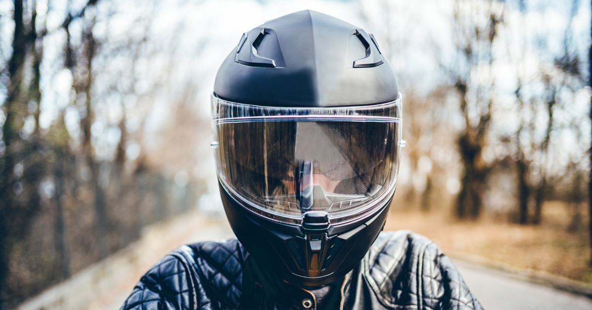 大型で半ヘルって良いの？】バイク用ヘルメットの安全規格を徹底解説 