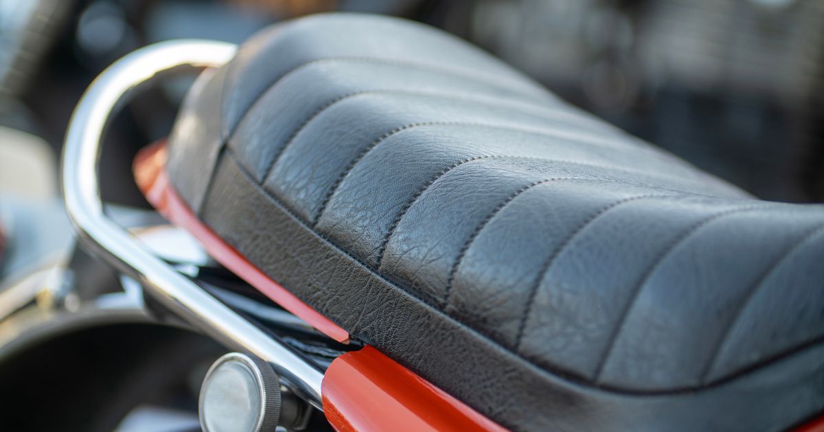 バイクがこんなに変わる！？シートカスタムの重要性と手入れの方法 Moto Connect(モトコネクト)