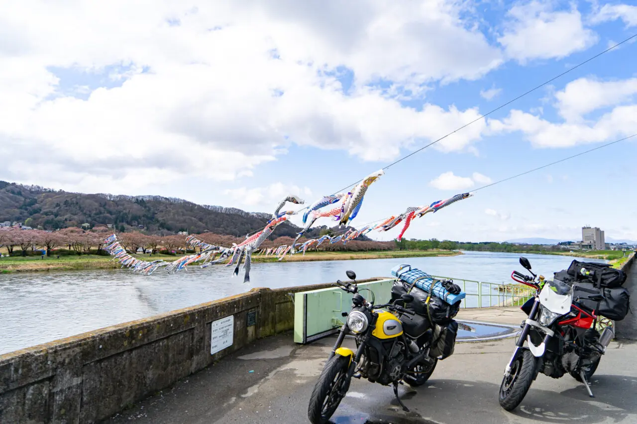 春の北上展勝地