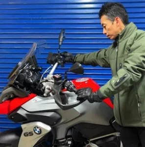 さすライダー