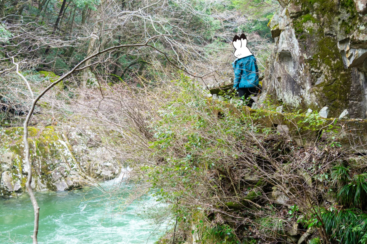 三段峡の遊歩道