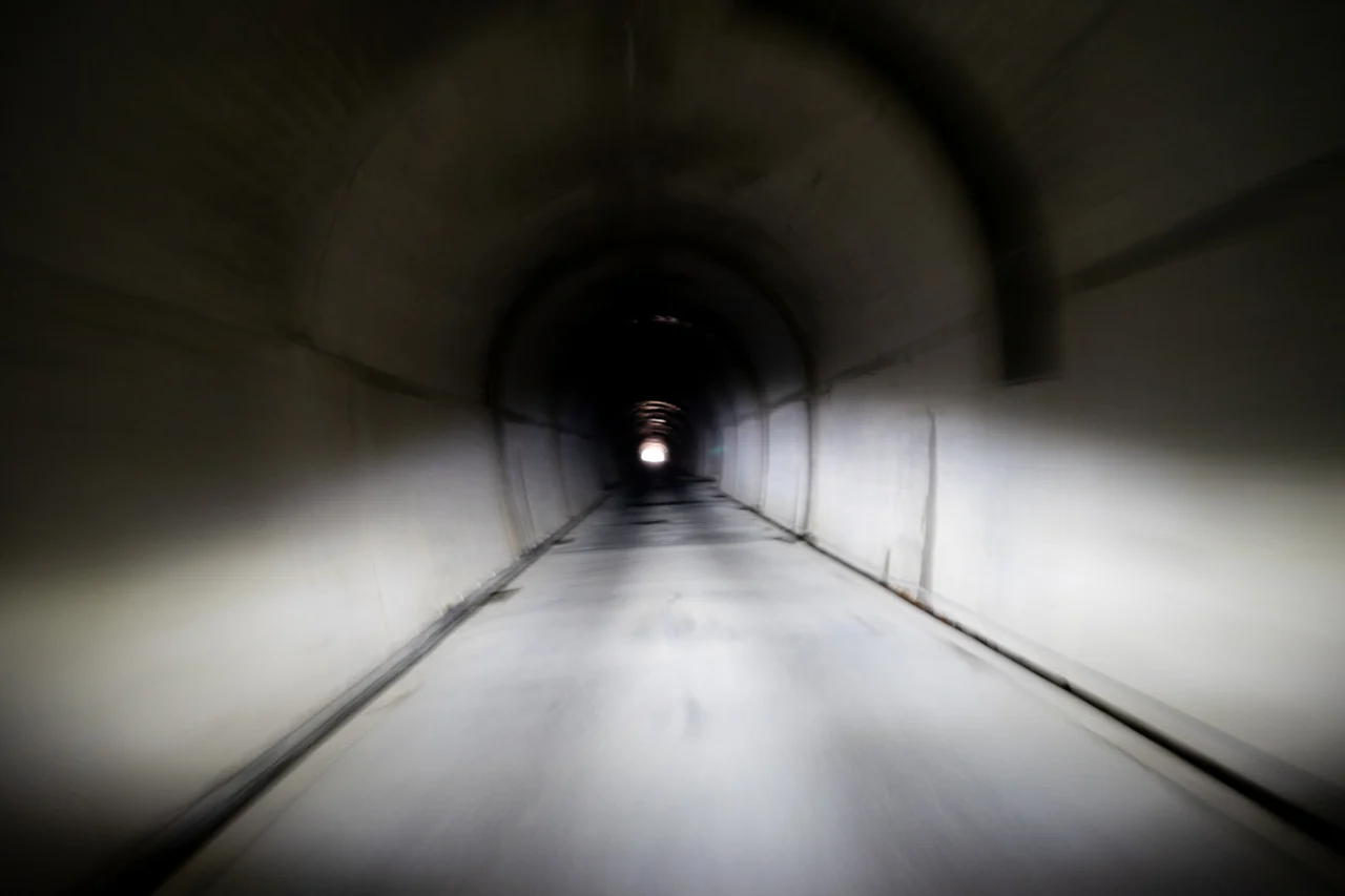 白谷トンネルの中