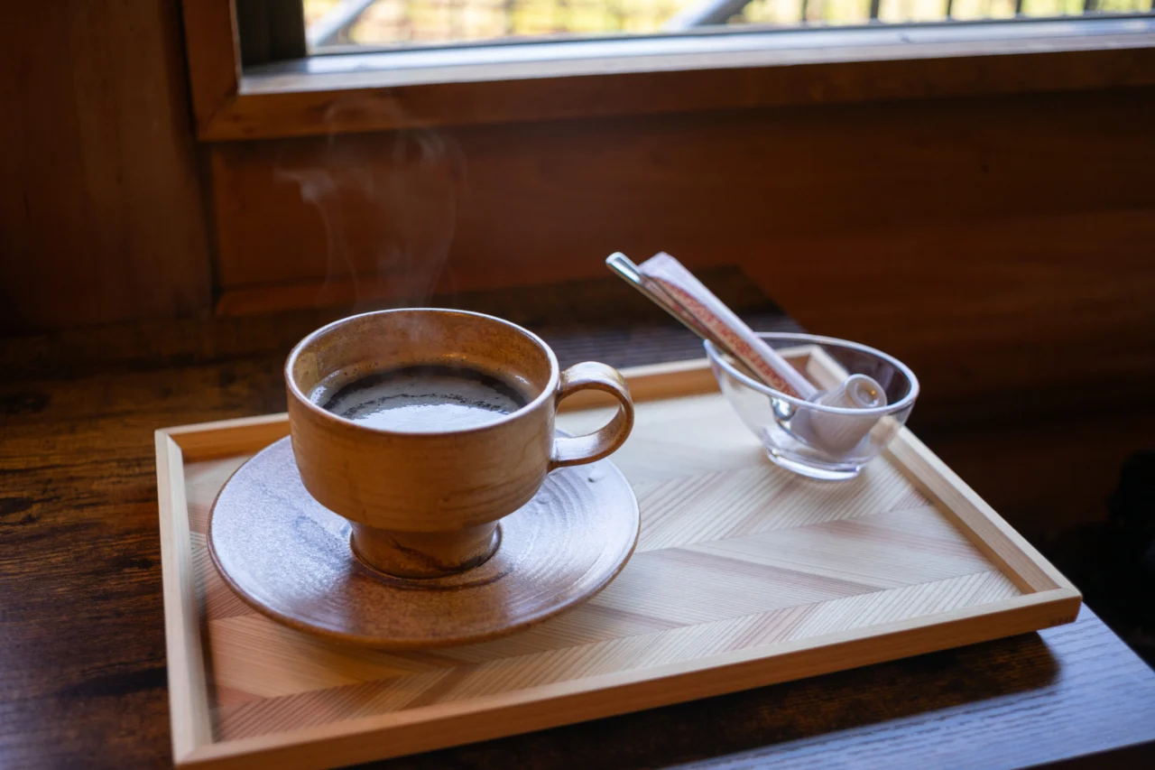 喫茶ホラあなのホットコーヒー