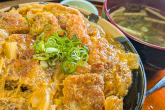 【関西】ツーリングで行くデカ盛り店9選！バイク乗り満腹グルメまとめ